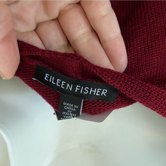 NWT Eileen Fisher Merino Wool V-Neck Box Top Sweater size Medium - Picture 7 of 9